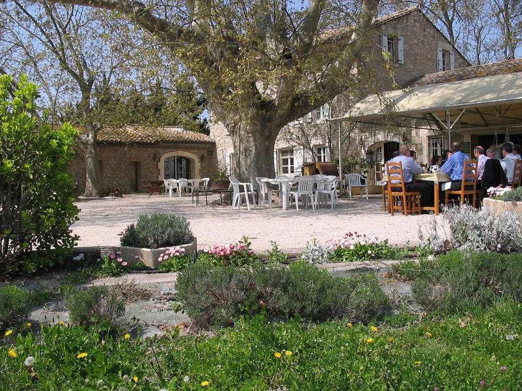 Mas Des Vertes Rives Bed & Breakfast Chateauneuf-de-Gadagne Exterior photo
