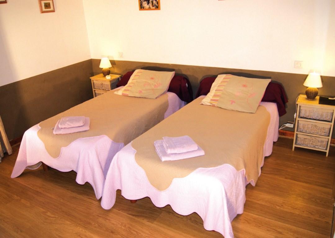 Mas Des Vertes Rives Bed & Breakfast Chateauneuf-de-Gadagne Exterior photo