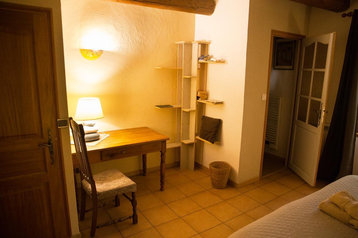 Mas Des Vertes Rives Bed & Breakfast Chateauneuf-de-Gadagne Exterior photo